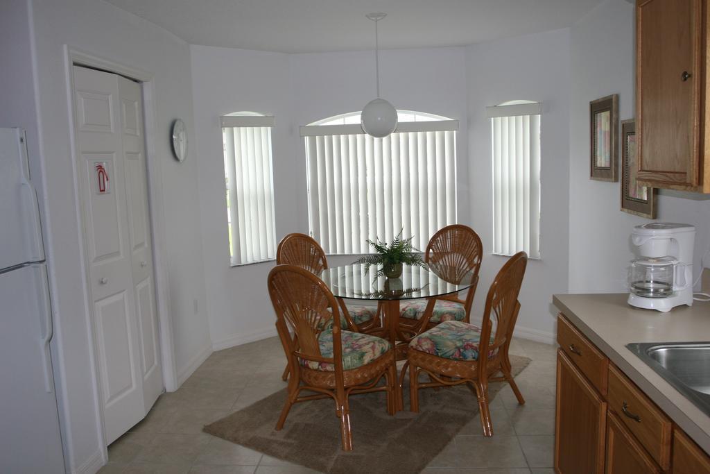 Villa Met Prive Zwembad Nabij Orlando Optional Heated Pool Dundee Δωμάτιο φωτογραφία